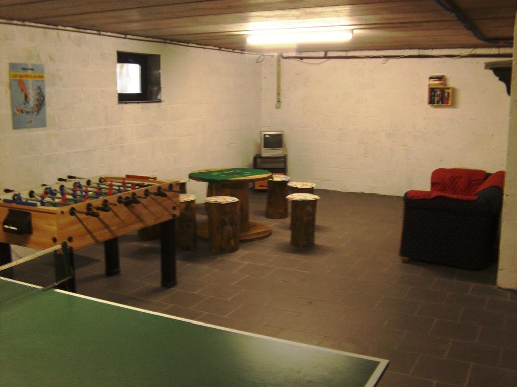Gite Les Framboisiers Neufchateau Room photo