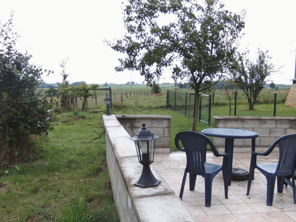 Gite Les Framboisiers Neufchateau Room photo